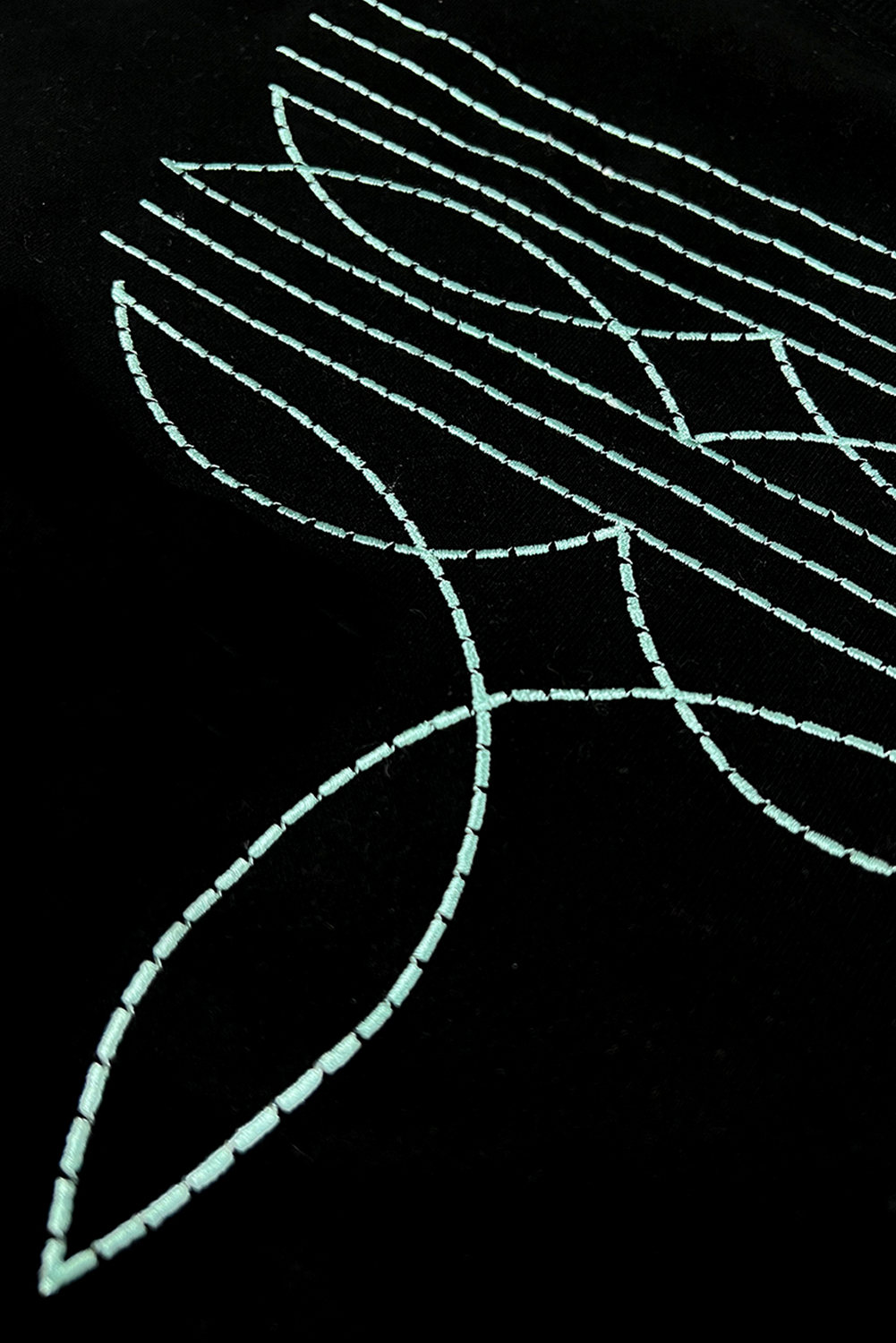 “Boot Stitch Legacy” Tee – Western Embroidered Elegance