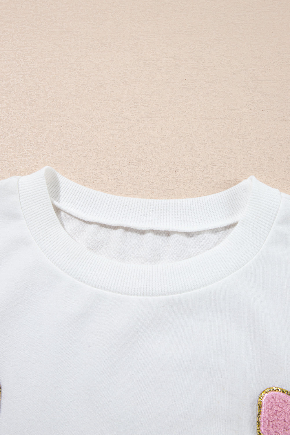 White Chenille Bowknot Graphic Drop Shoulder Baggy Sweatshirt