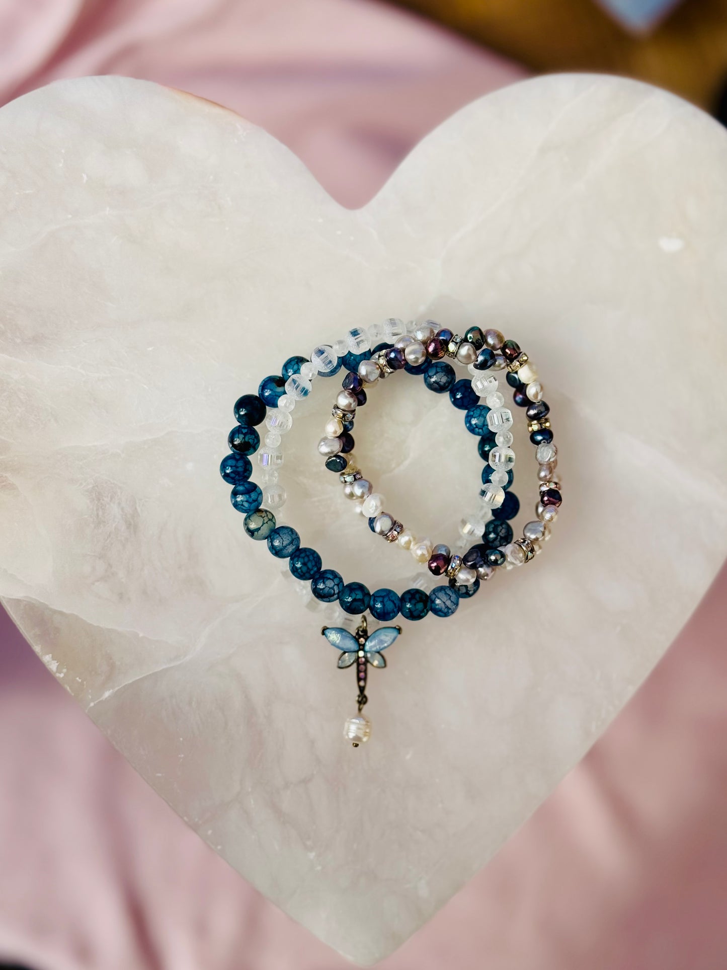7.5" Beautiful Blue Agate and Quartz Stretchable Bracelets with Pearls and Dragonfly Charm
