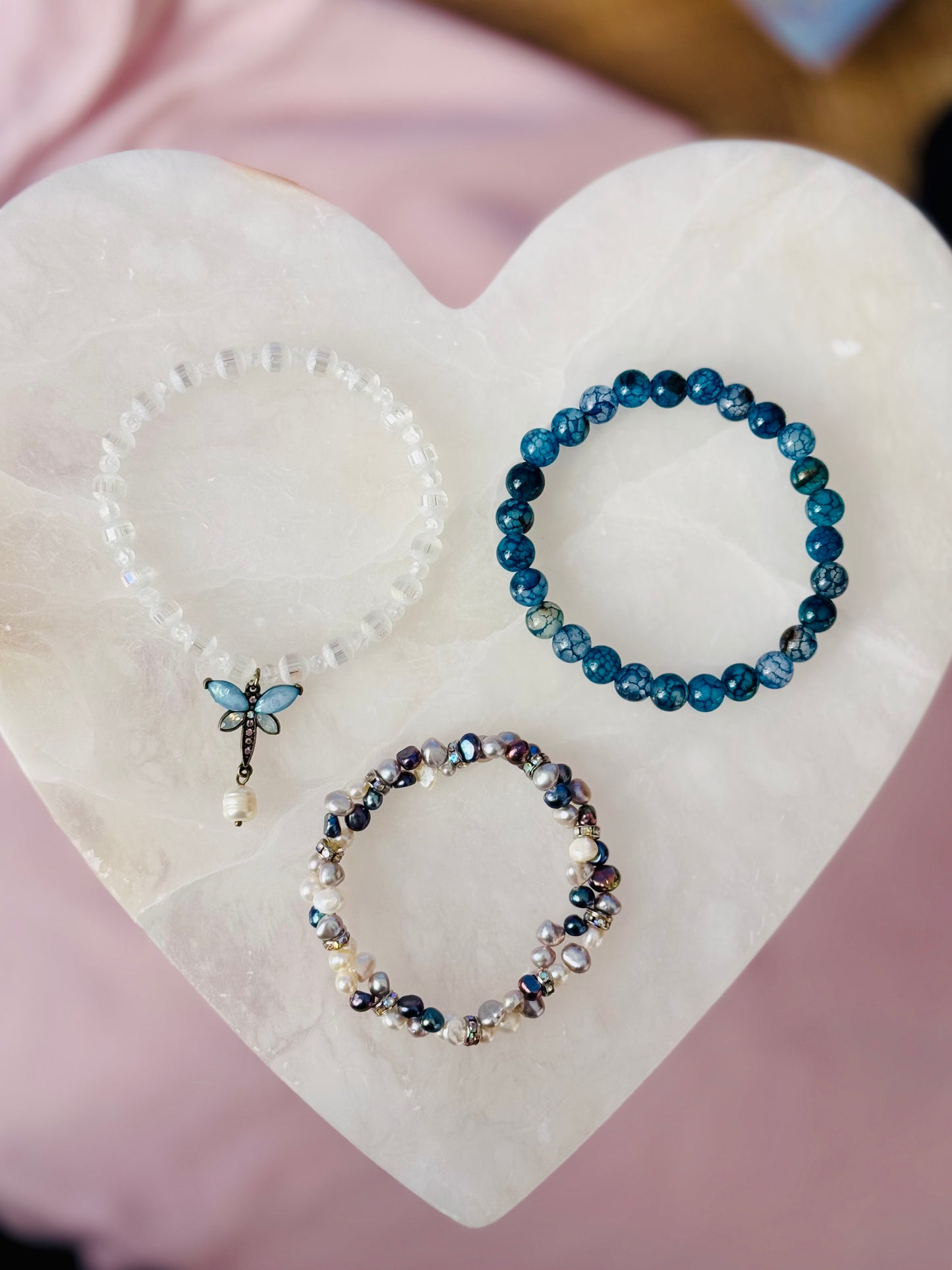7.5" Beautiful Blue Agate and Quartz Stretchable Bracelets with Pearls and Dragonfly Charm